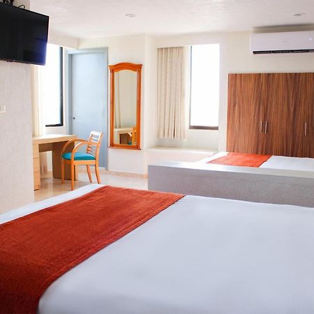 Hotel & Suites Real Del Lago Villahermosa Exteriör bild