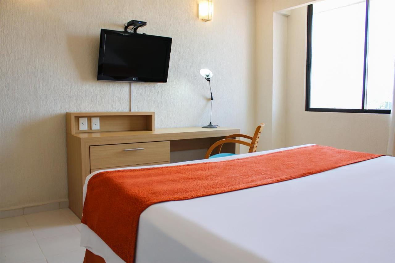 Hotel & Suites Real Del Lago Villahermosa Exteriör bild