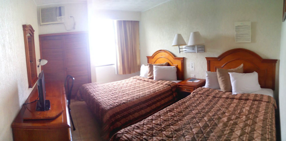 Hotel & Suites Real Del Lago Villahermosa Exteriör bild